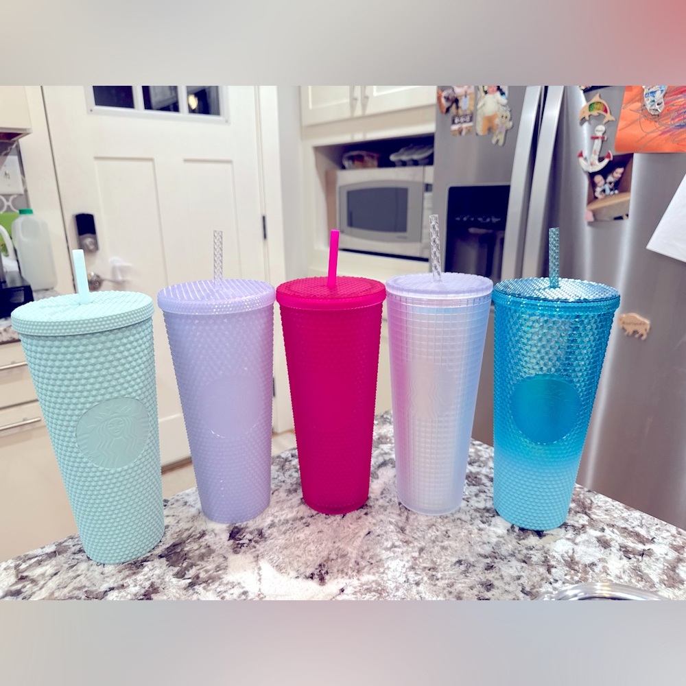 5 24oz Starbucks Venti collectible tumblers